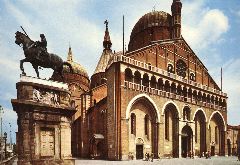 Donatello-Equestrian Statue of Gattamelata-1447-50-Bronze-Piazza del Santo, Padua