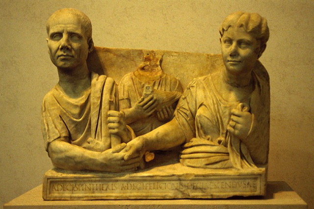 Funerary statue, 100-120 AD