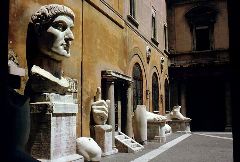 Palazzo dei Conservatori. Fragments of the statue of Constantine.
