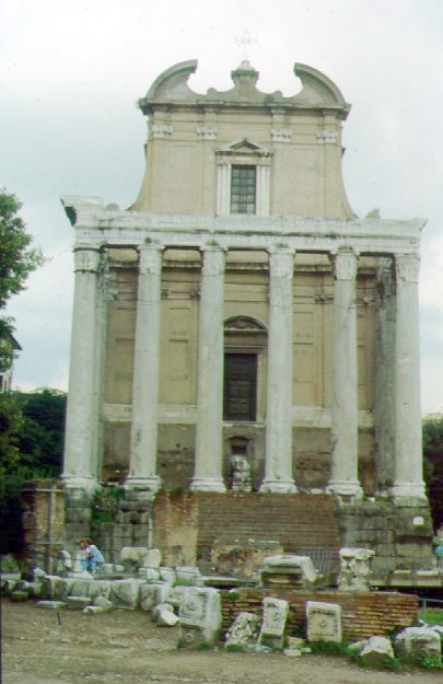 Temple to the Divine Antoninus Pius and Empress Faustina on the Roman Forum  (141 AD, now S. Lorenzo in Miranda) 