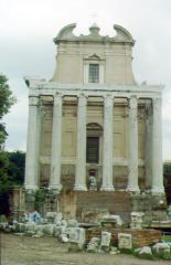 Temple to the Divine Antoninus Pius and Empress Faustina on the Roman Forum  (141 AD, now S. Lorenzo in Miranda) 