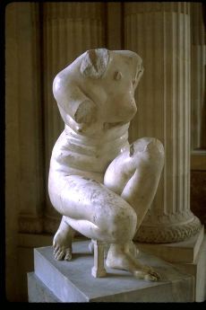Praxiteles, Crouching Aphrodite or so-called "Venus of Doidalsas" (Paris, Louvre) mid 3rd century BC
