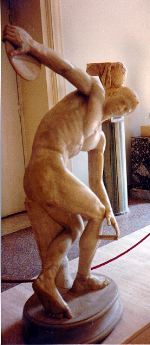 Discobolos (c450 BC) Roman marble copy after bronze original (Rome, National Museum)